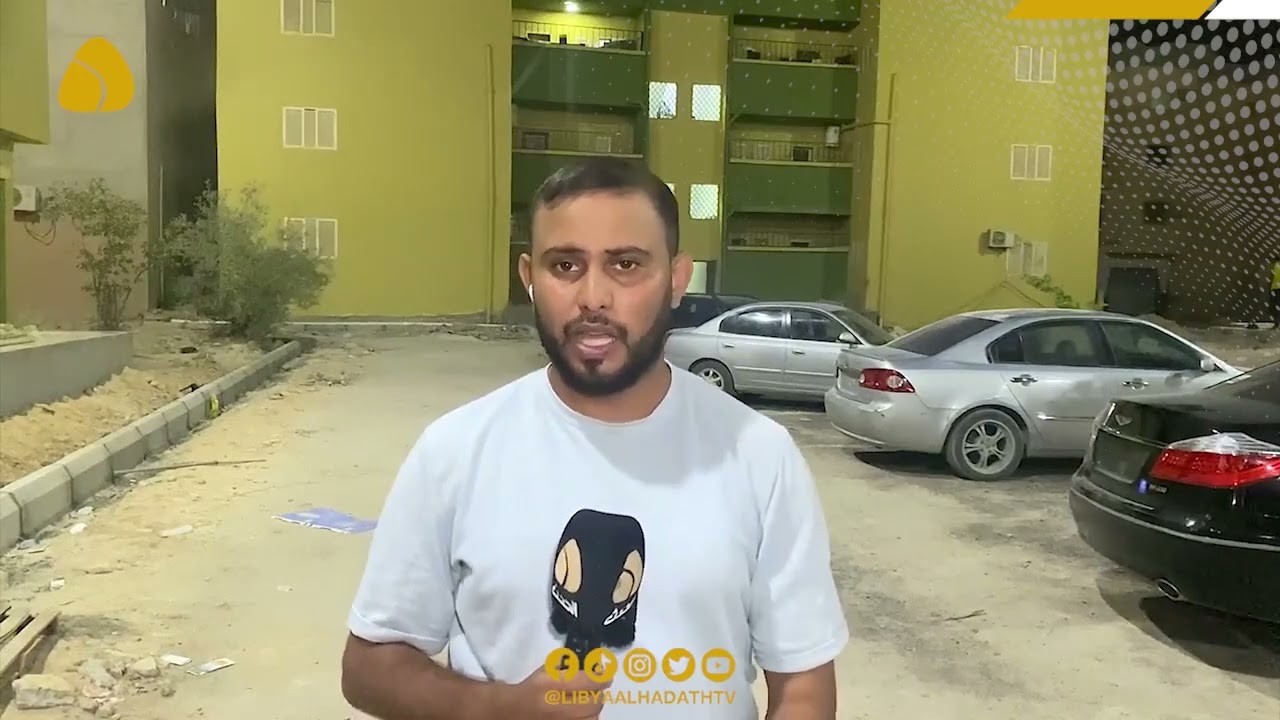 القيادة العامة تباشر أعمال إزالة العمارات المتهالكة في إجدابيا