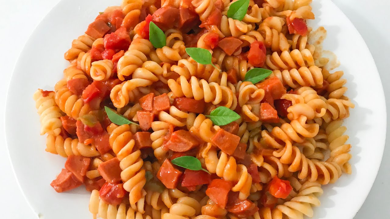 Macarrão com Salsicha
