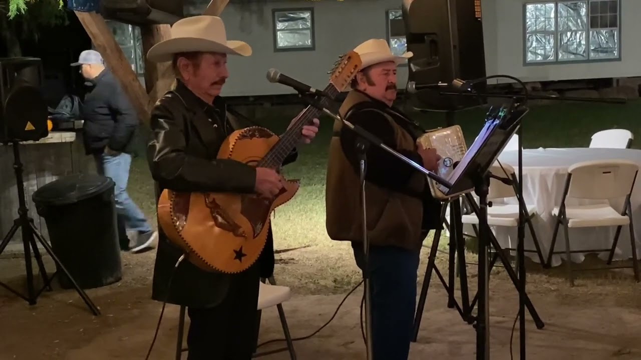 TOÑO BORREGO “NOV. 2022 REDOVAS, POLKA, Y CHOTIS PARA ALEGRAR LA NOCHE CON DON TOÑO Y DON BETO”