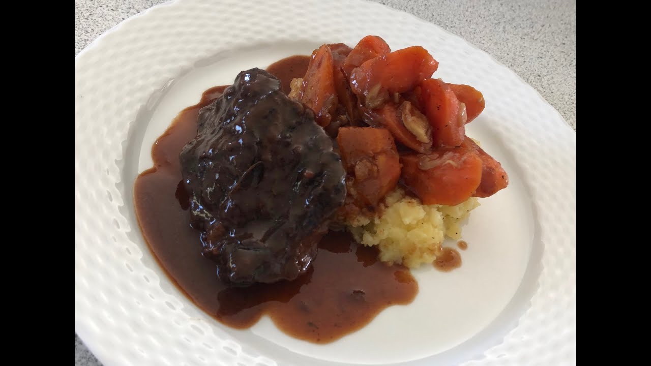 Joue de boeuf braisée aux carottes.