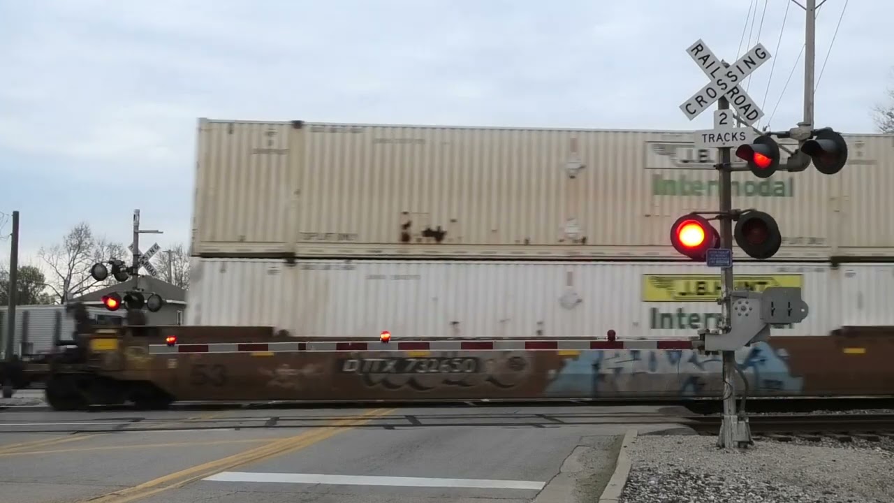 BNSF 3281 West in Mazon, IL 4/27/22