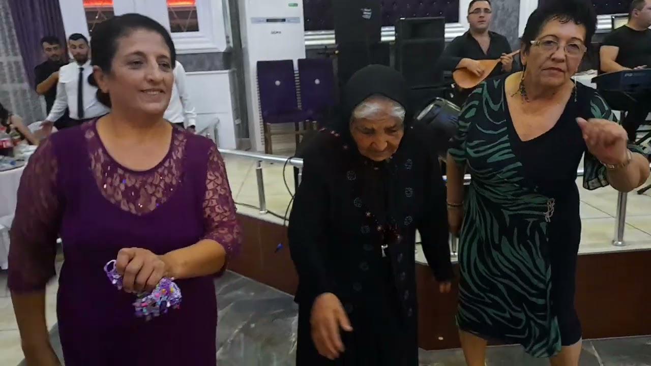 REŞADIYE SAZAK KÖYÜ YERLICE MAHLESI  ALACAM OYUNU KEMANCI HUSEYİN ( EMRENIN DUGUNU  )