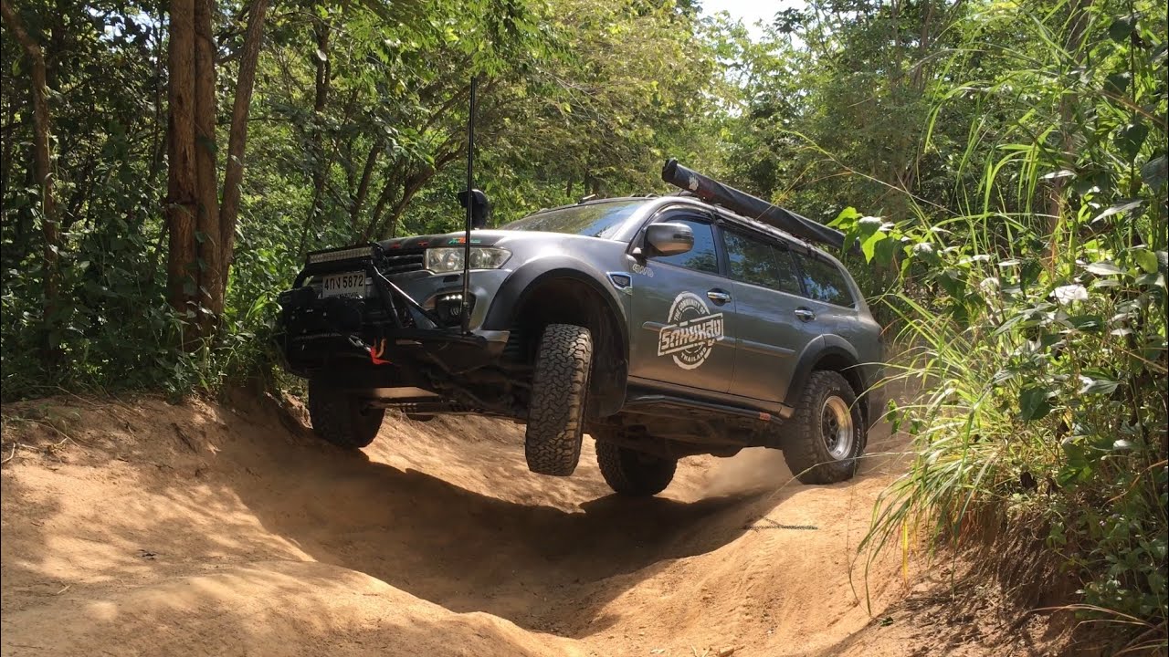 พาปาเจโร่ลุยป่าเขาไผ่ พัทยา | Pajero sport off road 4x4
