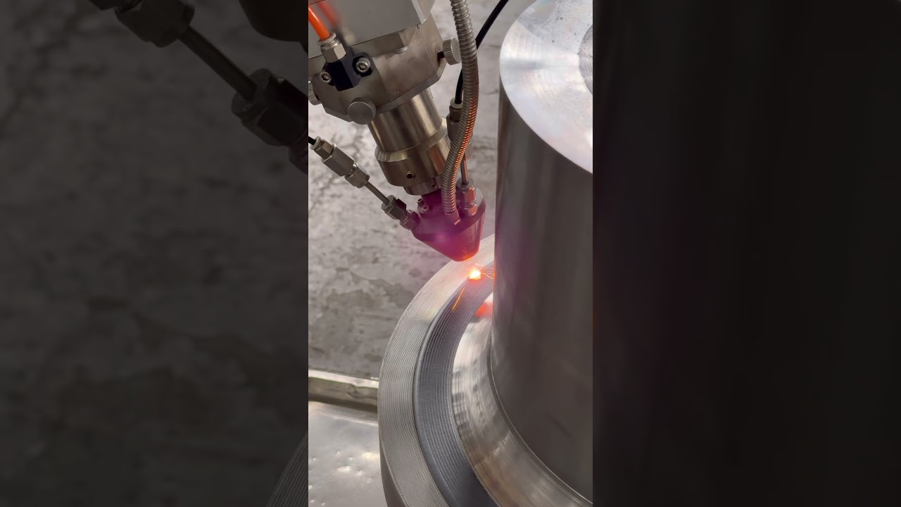 &ldquo;How hot does laser cladding get?&rdquo;#lasercladdinghead #lasercladdingmachine #inconel625
