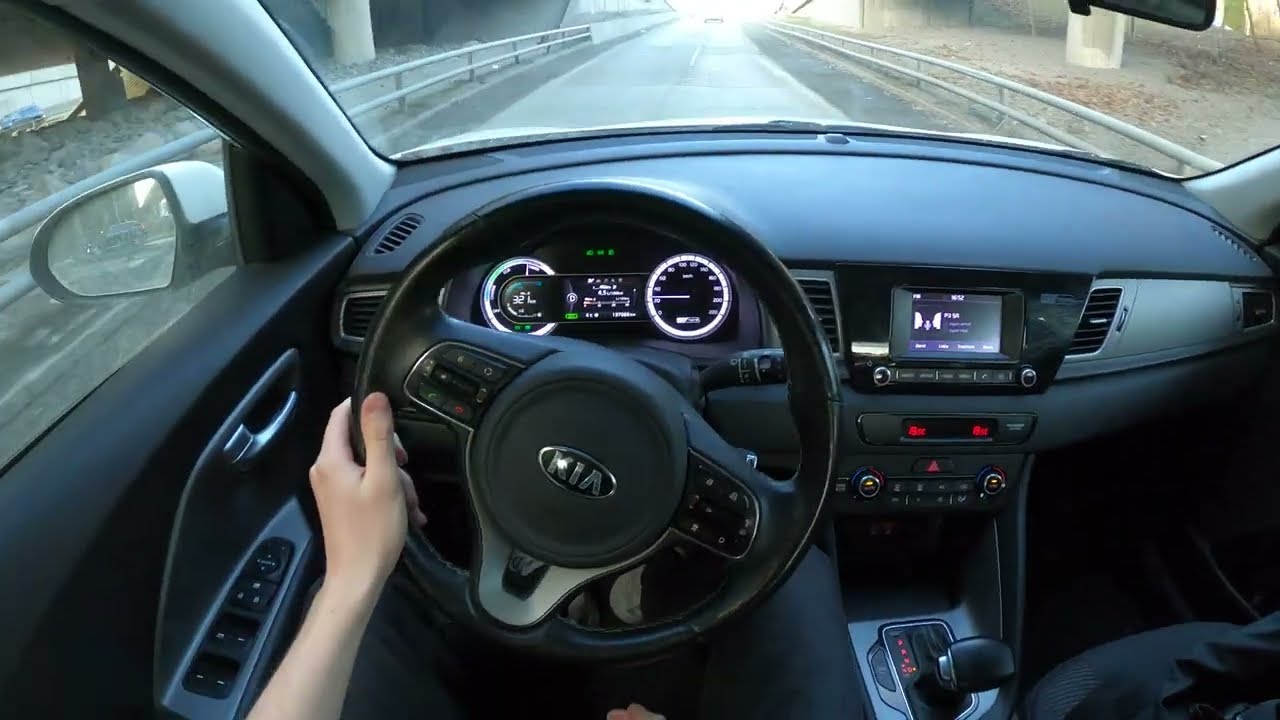 2018 Kia Niro 1.6 Hybrid 141hp - 4K TEST DRIVE POV