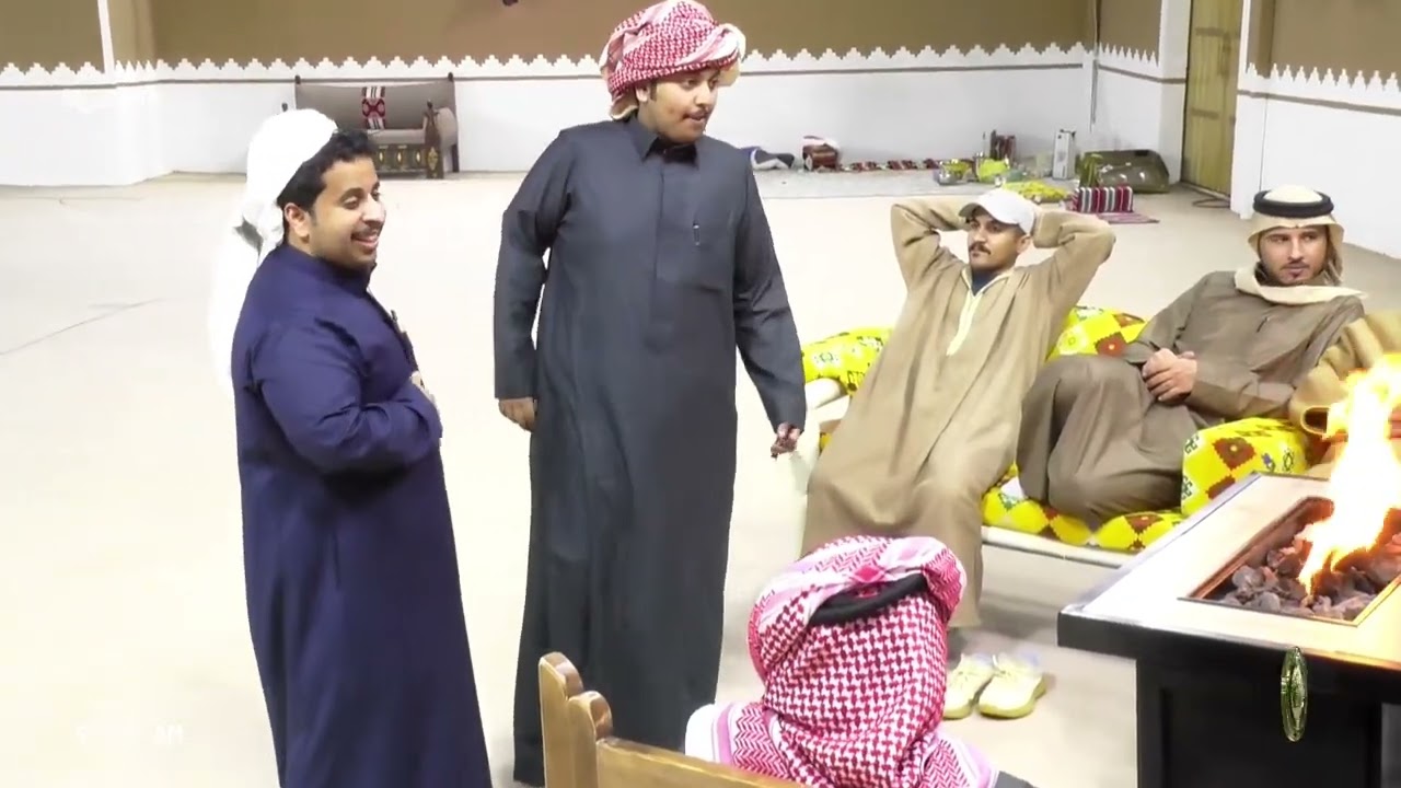محمد بن بندر يستلم انس الميموني بعد حصوله على نجم الاسبوع | فصلة ضحك الشباب (البزنس5)