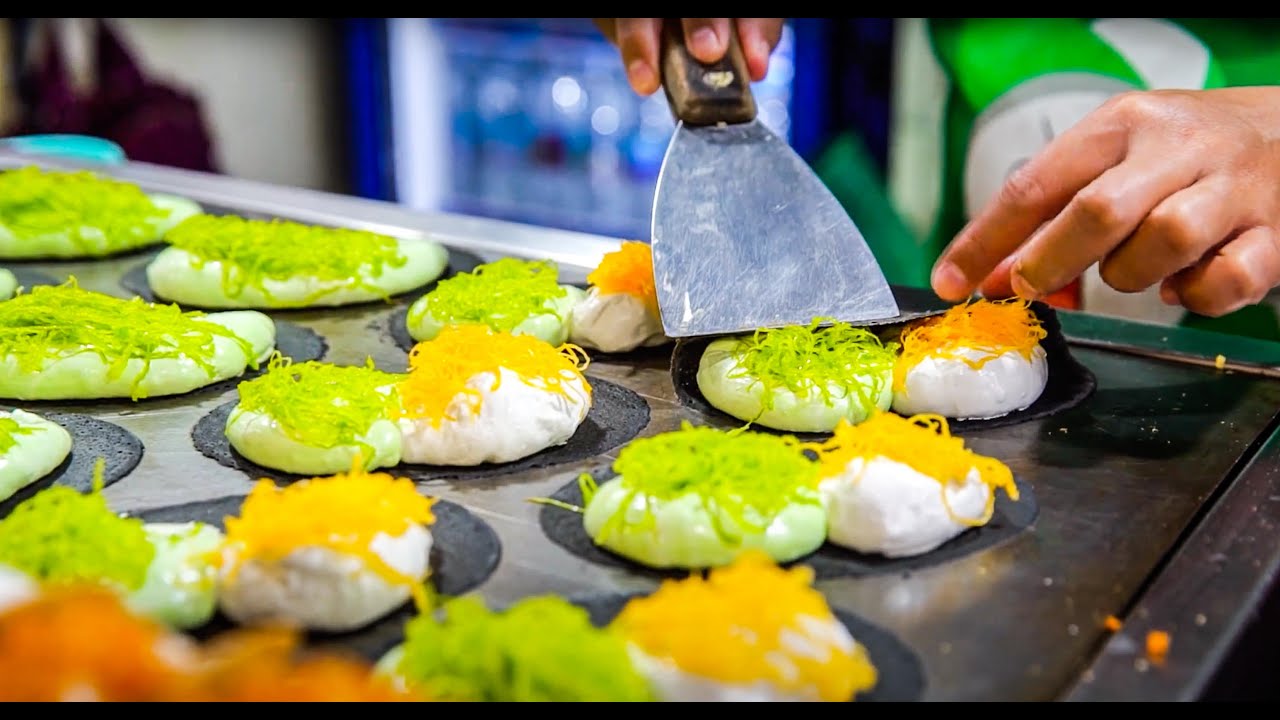 Tasty THAI CREPES (Khanom Buang) Must Try in Bangkok | Crispy Pancake | Thai Street Food