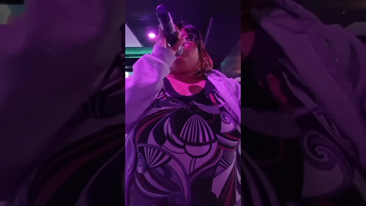 I sing Monica Before you walk out my life #Karaoke 🎶 and my stage name is Thunder ⛈️.