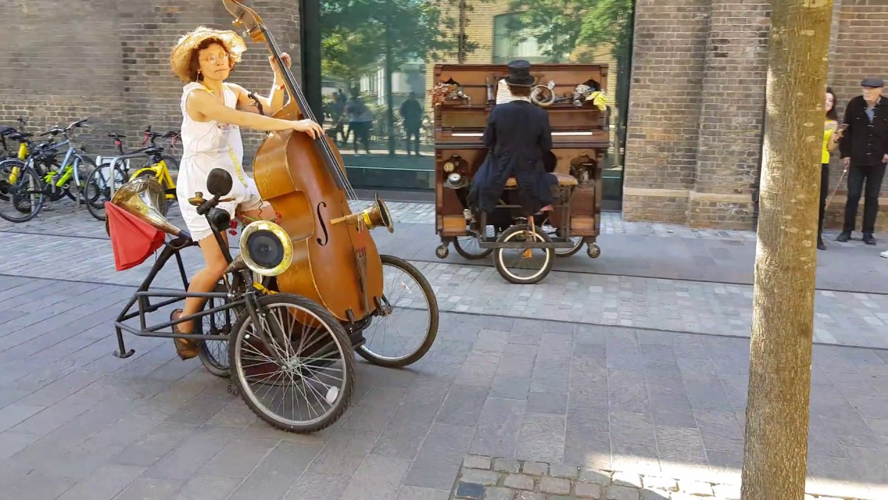 Rimski and Handkerchief 