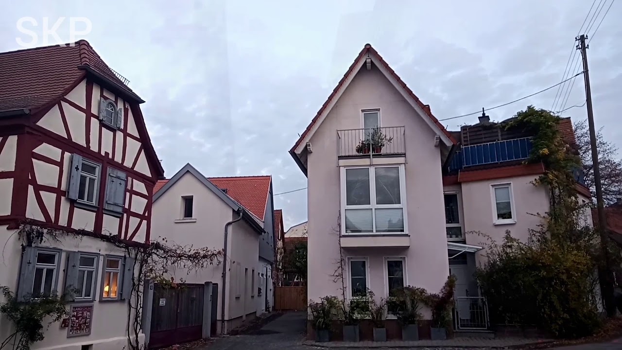 Schöner alter Ortskern mit vielen Zahlreichen Fachwerkhäusern Frankfurt Niederursel
