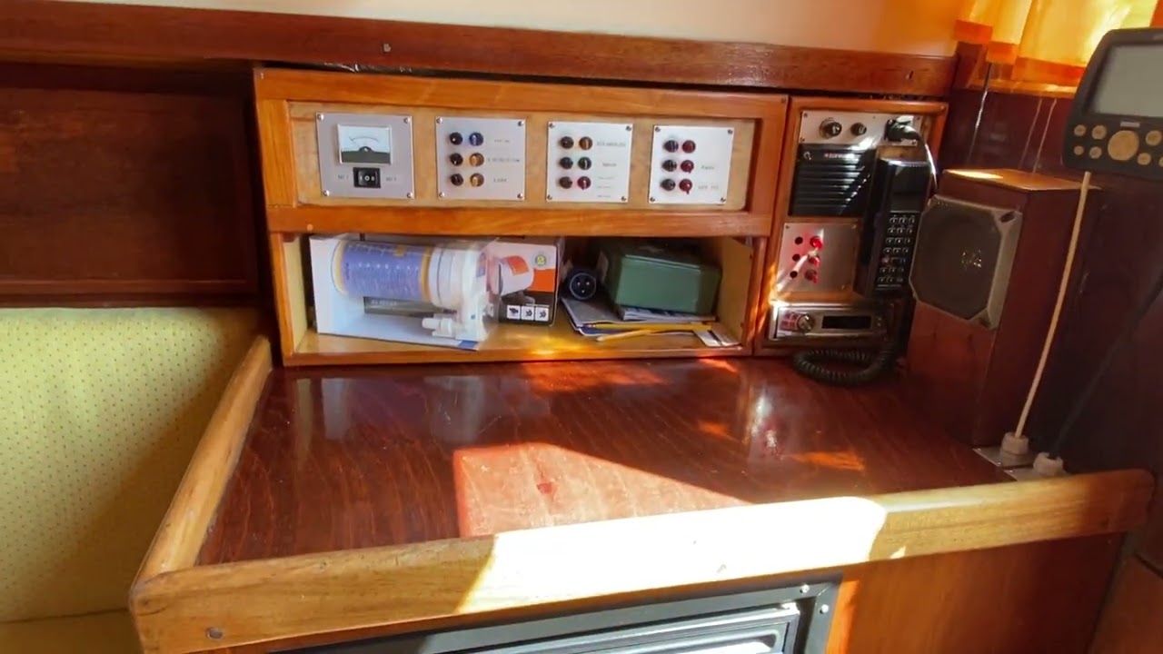 Dutch Barge Grundel 9.5 Classic Style Cruiser - Boatshed - Boat Ref