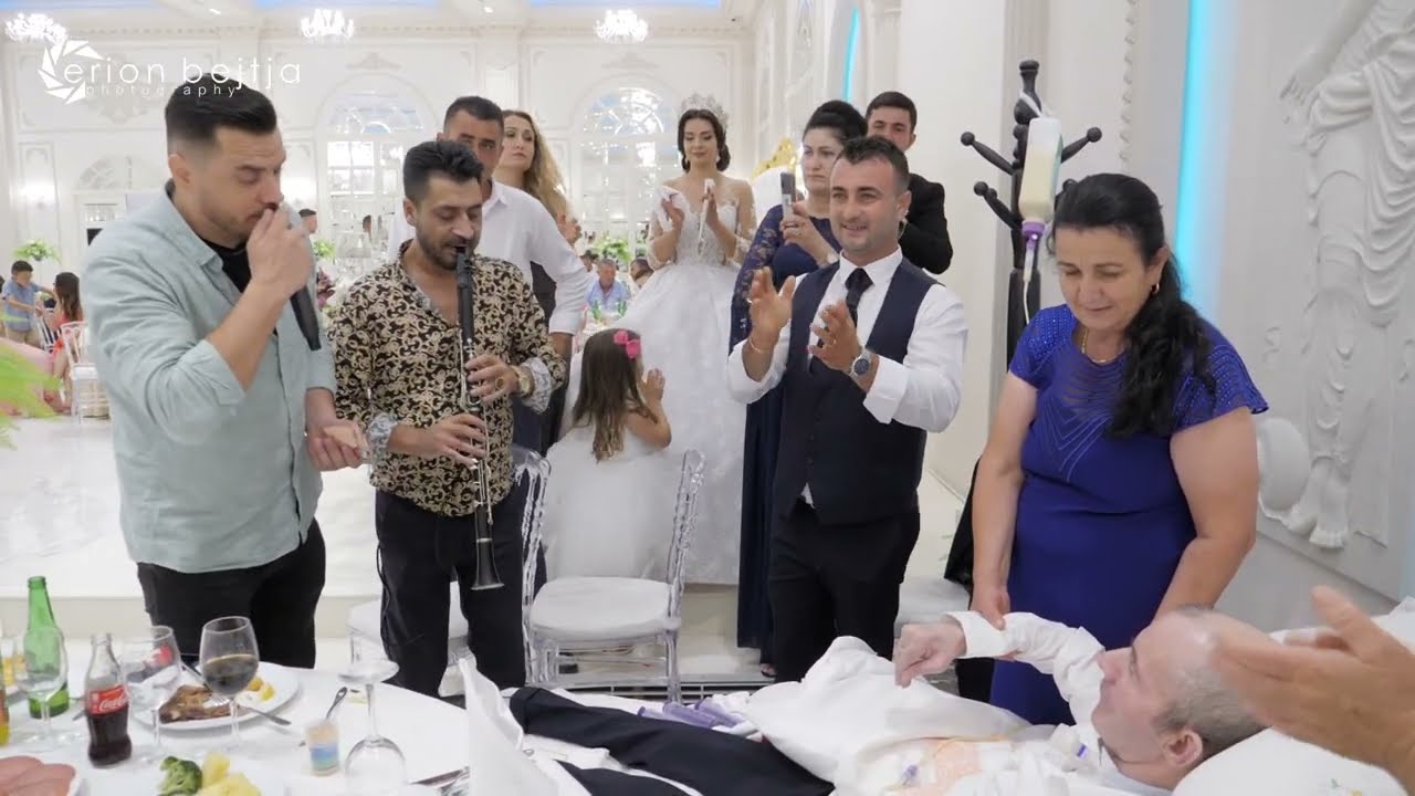 Shikoni cfare emocioni Pershendetje speciale per babain e dhendrit ,Spartak Kurteshi klarinete