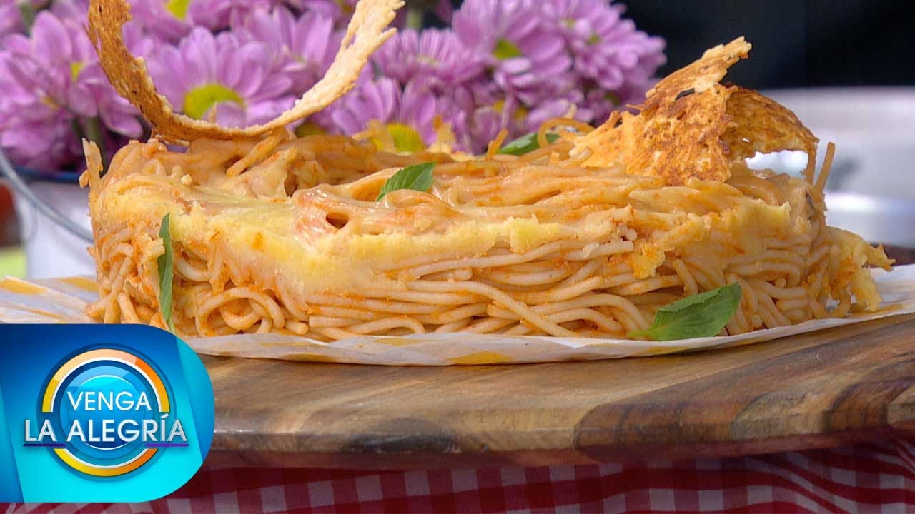 &iexcl;Mariano nos sorprendi&oacute; en la cocina de VLA con un rico pastel de pasta! | Venga La Alegr&iacute;a
