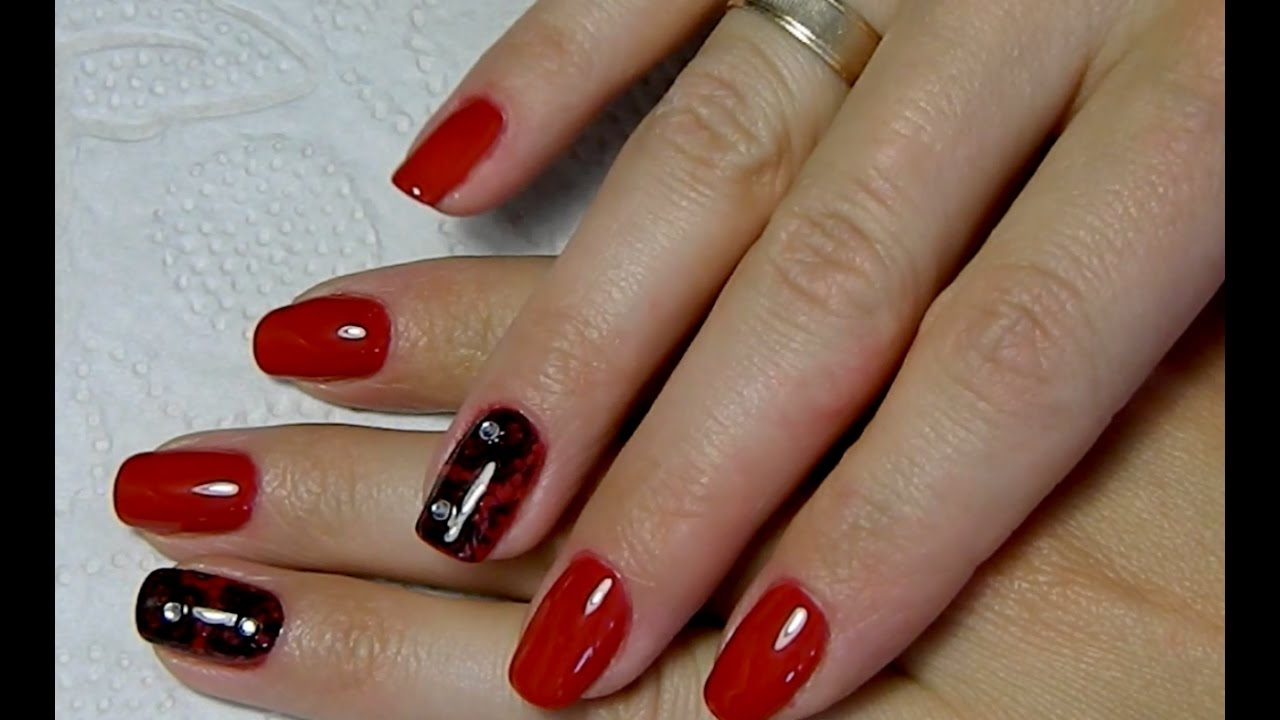 Как клеить стразы на гель лак