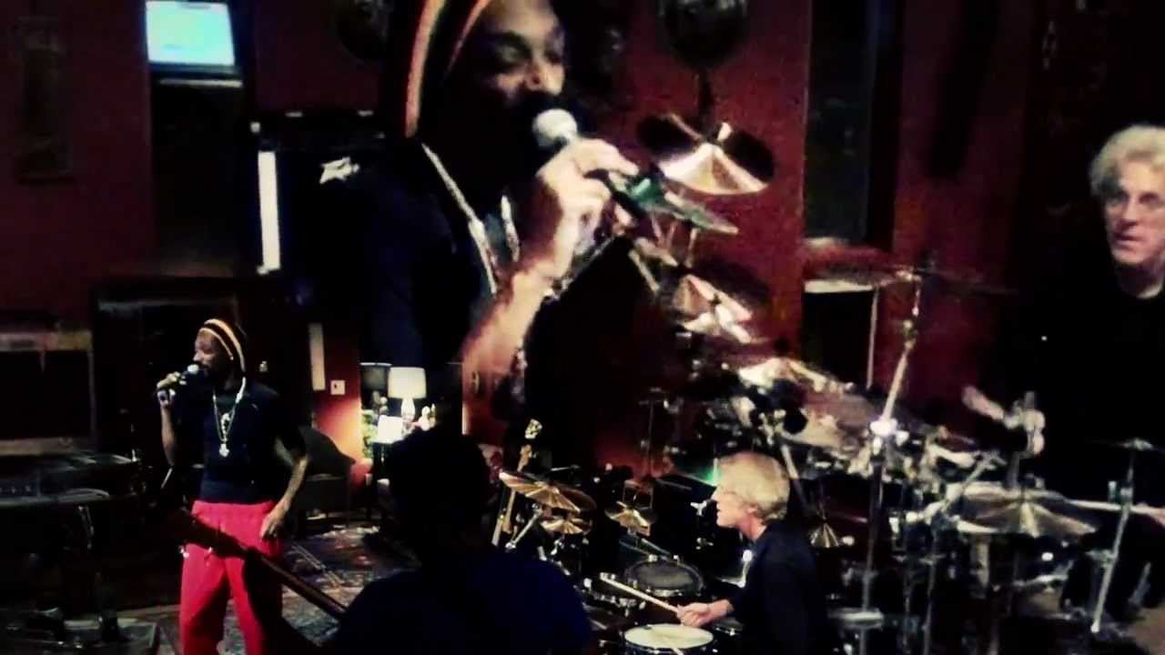 Snoop Dogg (Lion), Stewart Copeland & Armand Sabal Lecco at the Sacred Grove