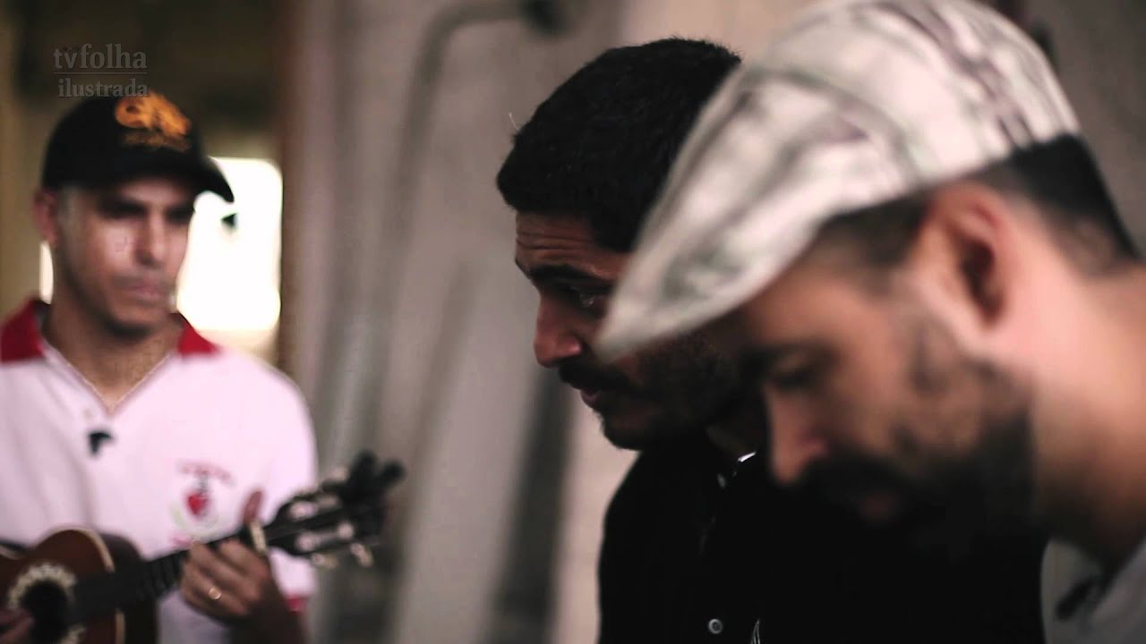 Criolo interpreta música inédita 