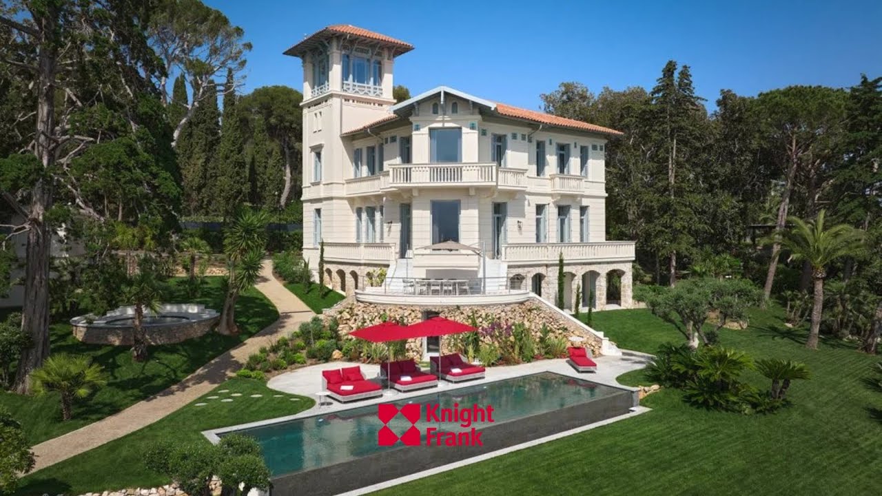 Waterfront property in private domain - Roquebrune-Cap-Martin- Knight Frank French Riviera
