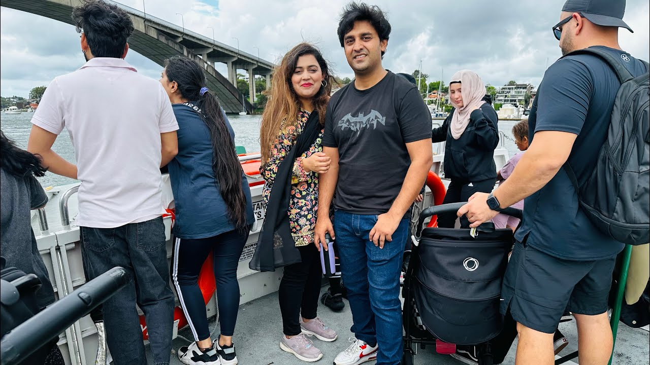 Pakistani Family Sunday Fun: Sydney Ki Ferry Ride 🚢 | Sydney CBD Darling Harbour Visit 🌆