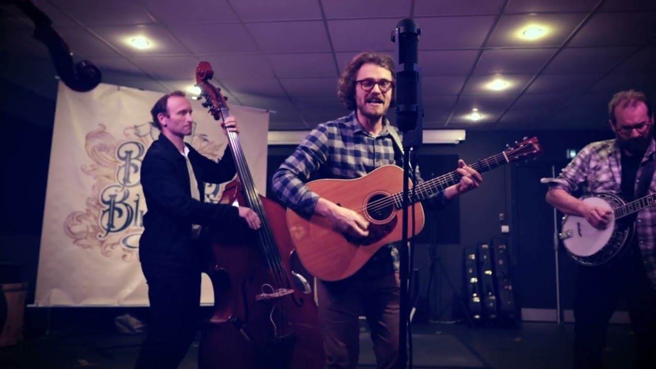 The Badass bluegrass - Blue railroad train - Delmore Brothers