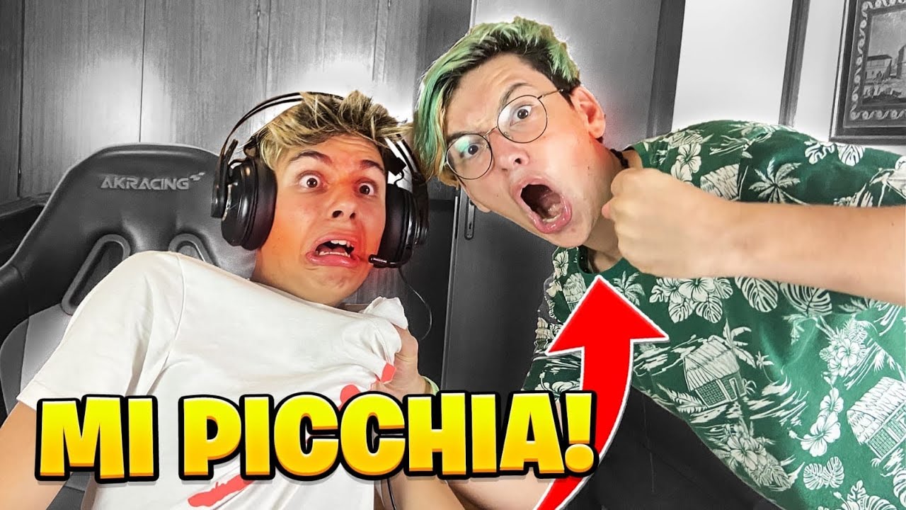 CRAZIE MAD MI PICCHIA PERCHÉ URLO ALLE 4 DI NOTTE! *ARRABBIATO* 🤬 FORTNITE ITA