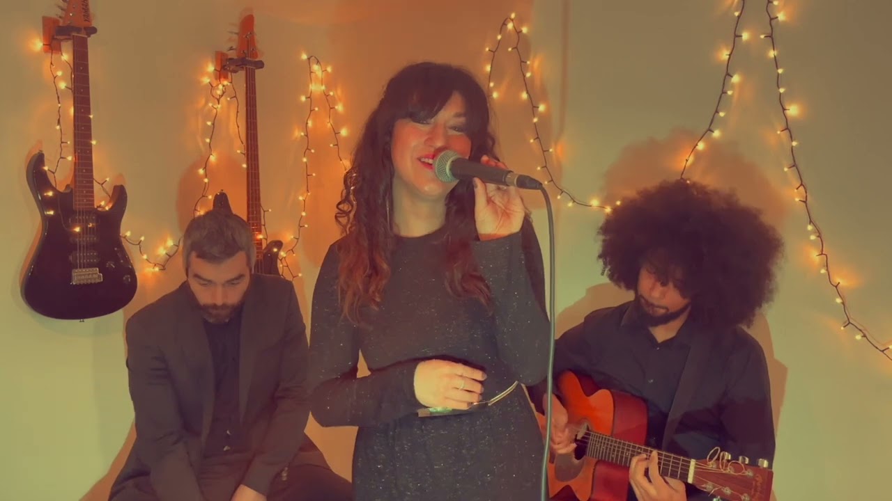 Louise Golbey Trio - Free (Deniece Williams cover)