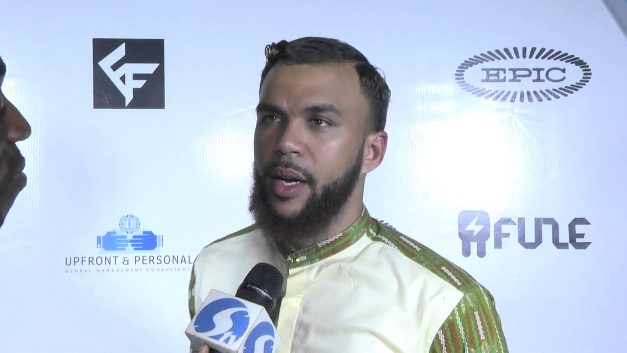 Jidenna Speaks Igbo-During Visit To Nigeria