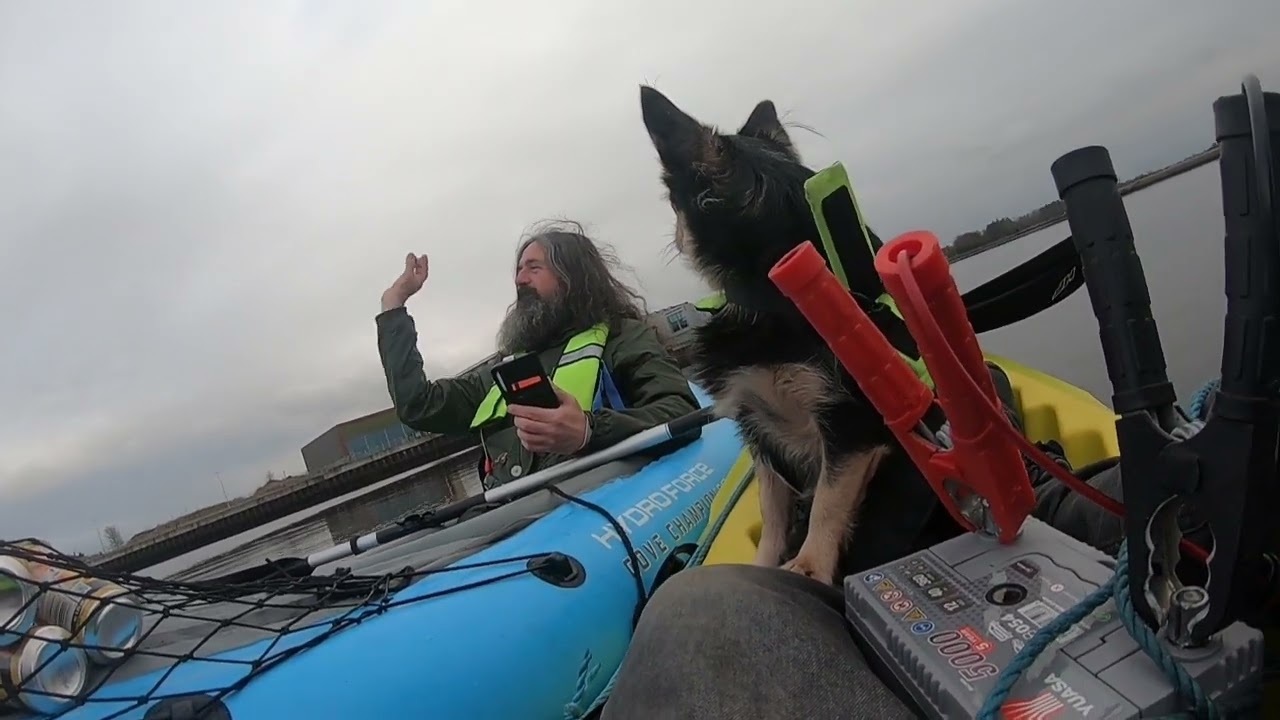 Kayaking with 2 crazy scotts dudes on river clyde uk 