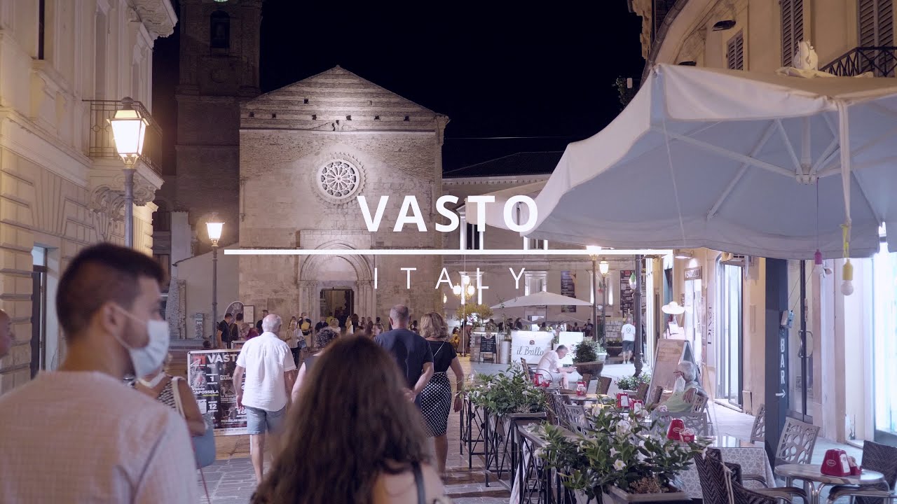 VASTO | ITALY | IT | 2021 | walking tour | night