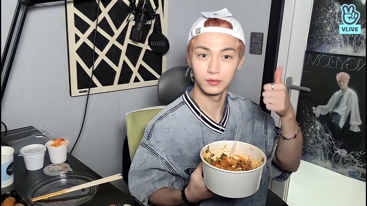 [VLIVE] OMEGA X ‘Hangyeom‘ - Would you like to have dinner with Hangyeom? | 210817