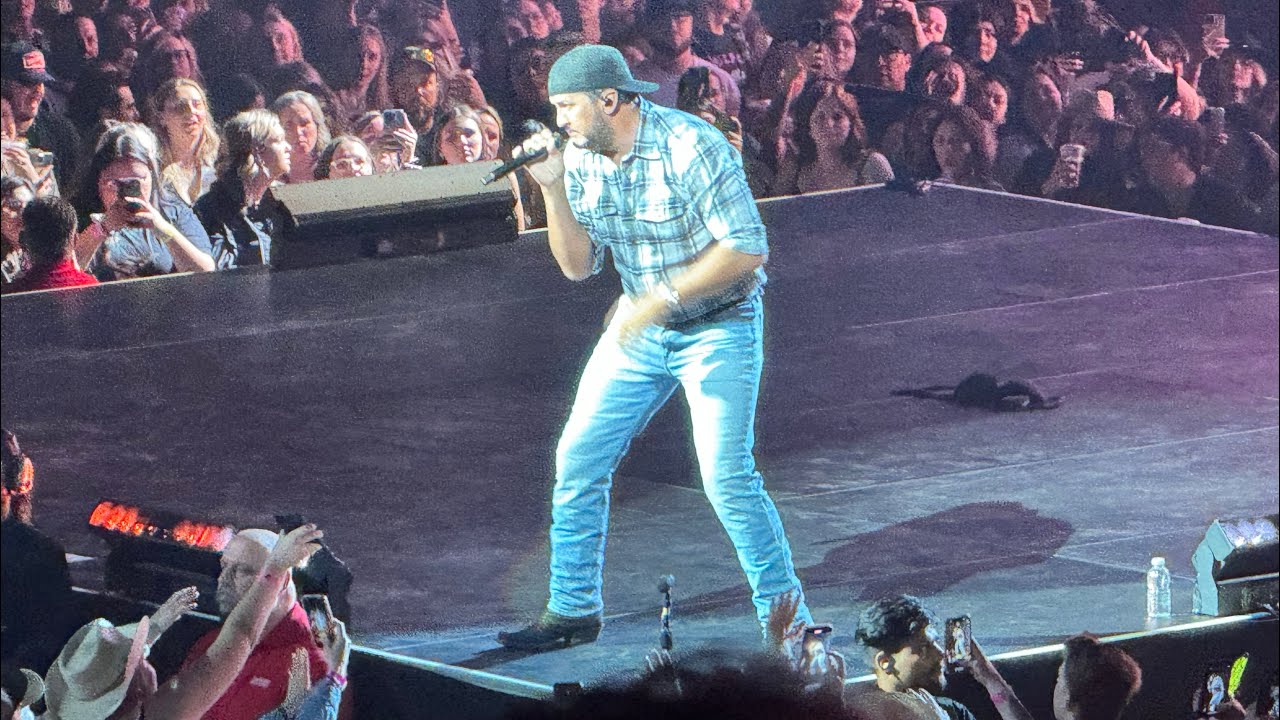 Luke Bryan - Winnipeg, MB - April 25, 2024 (Part 2 of 3)