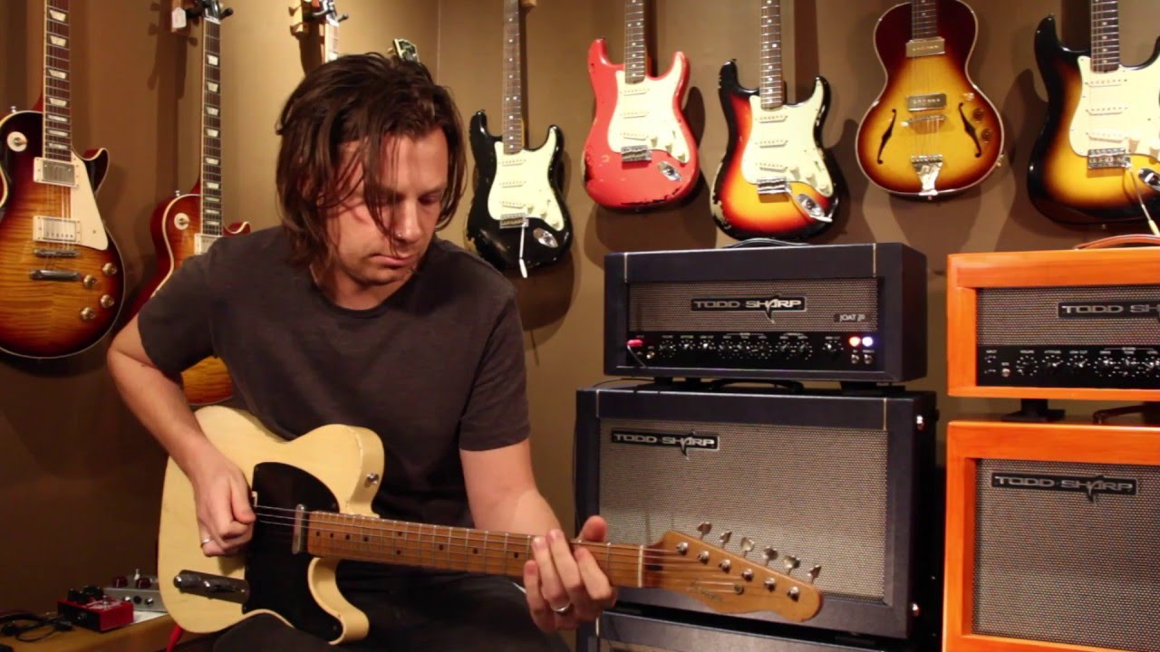 Single-Cut Danocaster "Blackguard" in Light Butterscotch