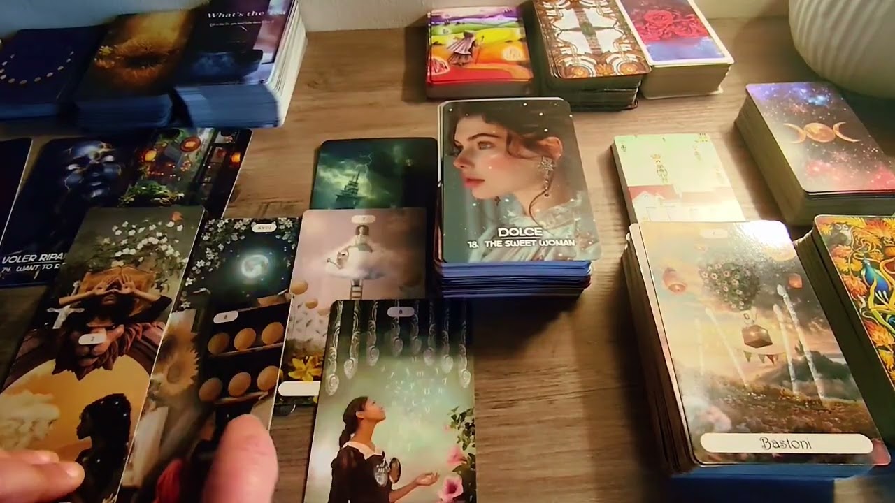 🔮✨QUALCOSA STA PER CAMBIARE ORA🌹NON TIRARTI INDIETRO DAI TUOI DESIDERI💫 #tarot 