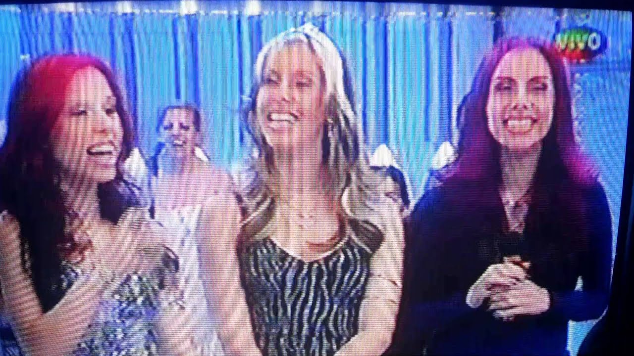 Baby do Brasil e as filhas Sara Sheeva, Zabele e Nanashara no Programa Hebe...2001