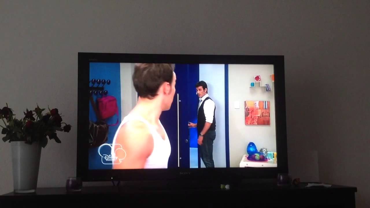 Extrait de l'épisode 64 de violetta saison 2