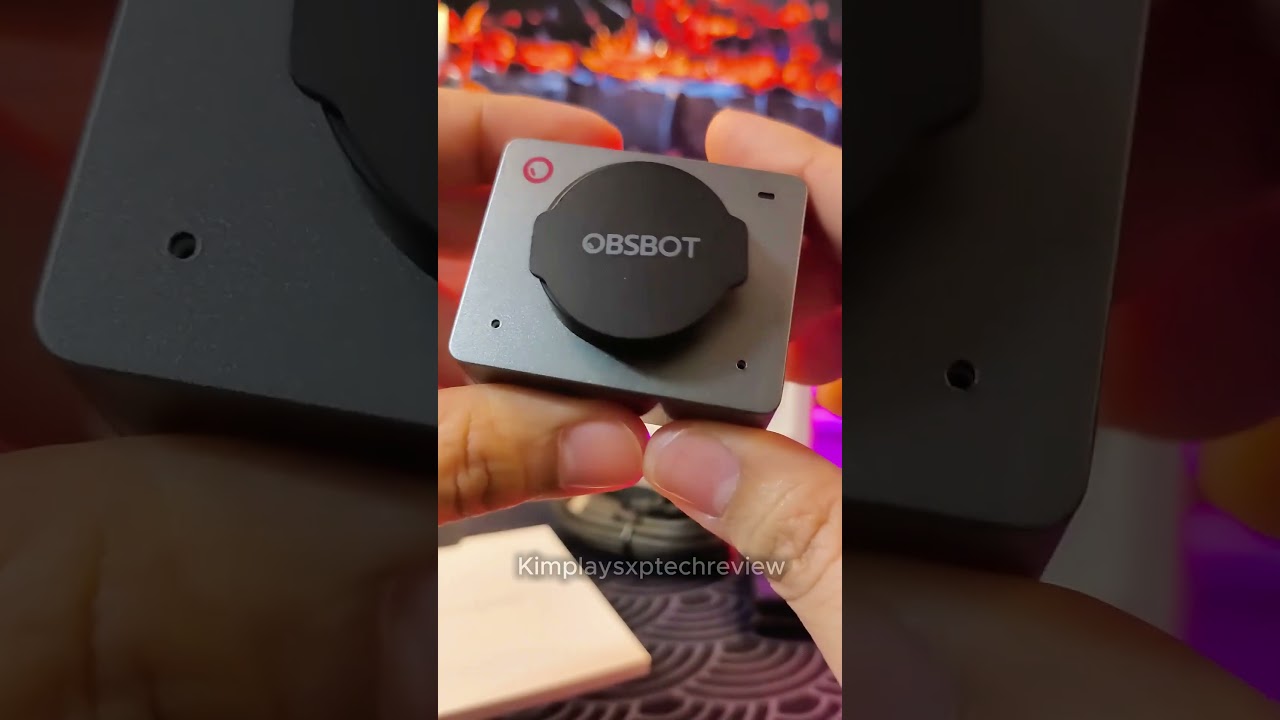 Just got my hands on the OBSBOT SE my first AI-powered webcam! 🔥