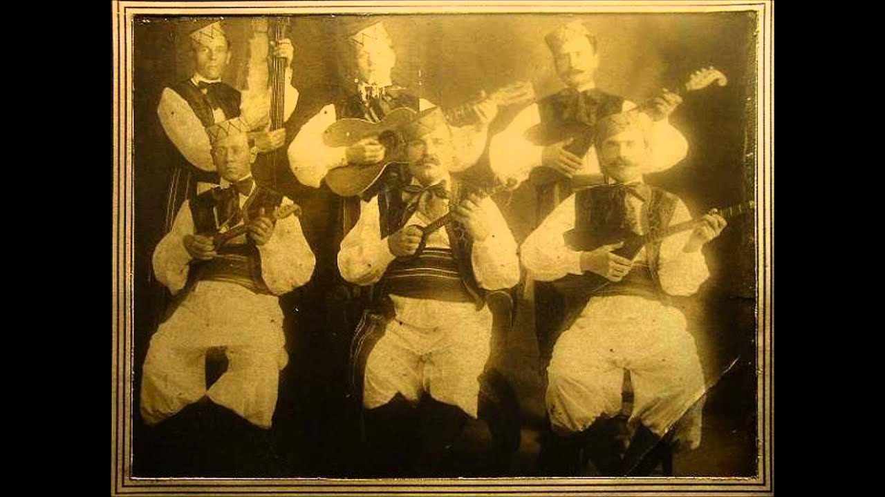 Tamburitza music by Momo Nikolic