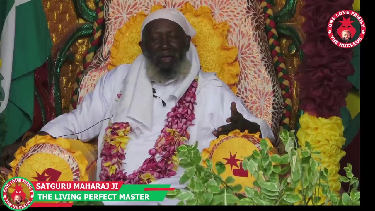 SATGURU MAHARAJ JI THE WORLD TEACHER BLESSING THE ENTIRE WORLD