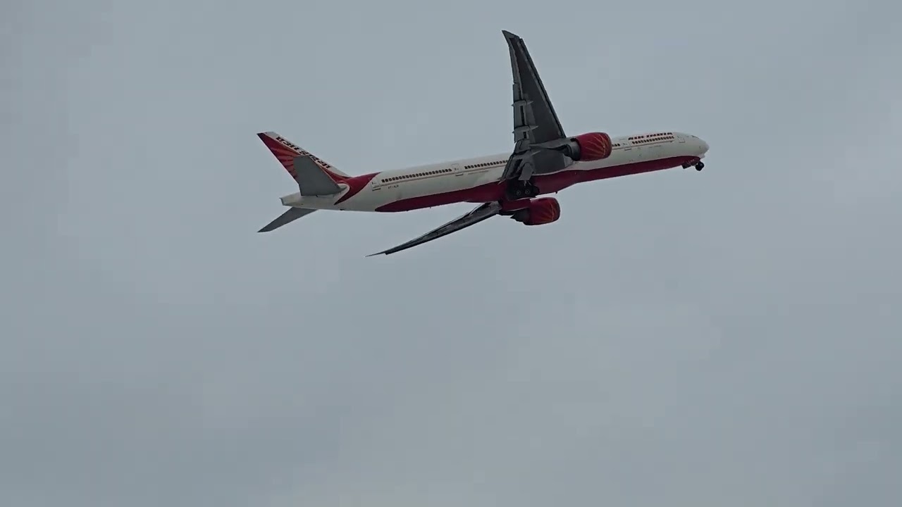 air india plane taking off snow time toronto canada feb 14/2026 pm