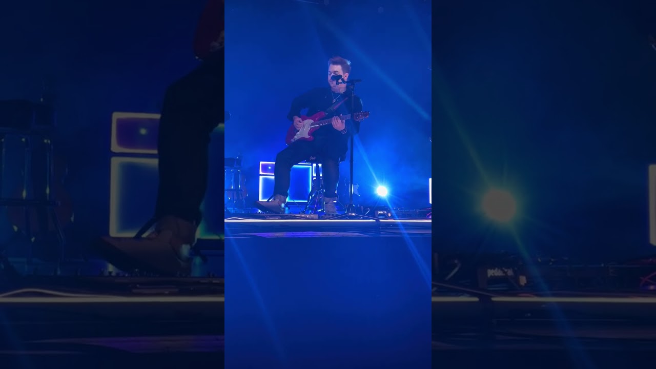 Rescue by Hunter Hayes on the Flying Solo Tour in Stroudsburg, PA on December 8, 2023