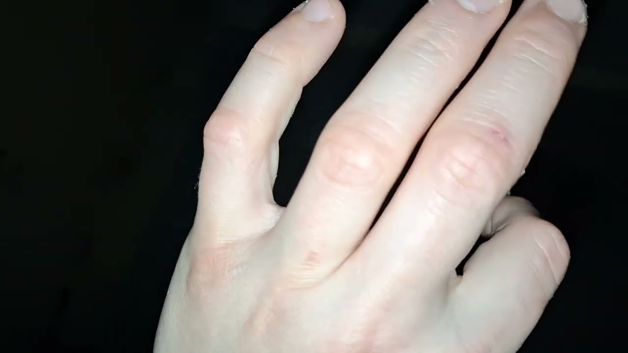 Whispering Hand Movements in the Dark