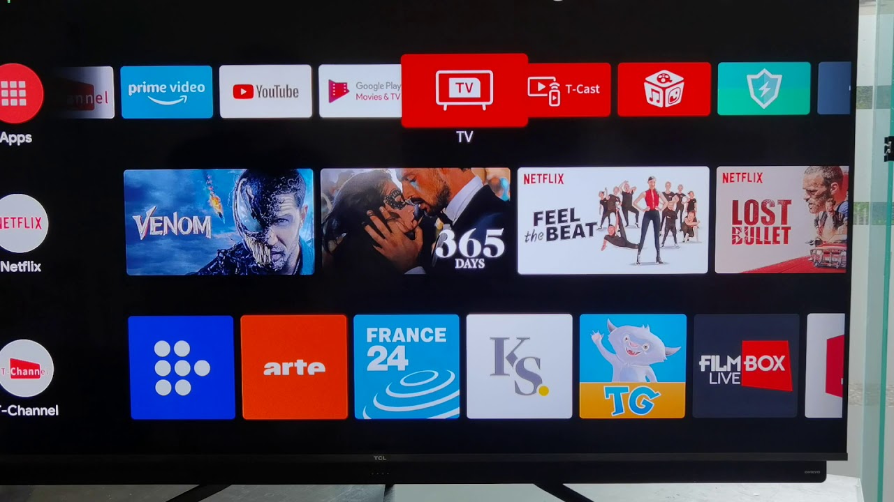 TCL C815 unboxing and first look