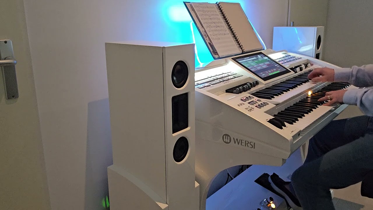 Capri Fisher on WRRSI OAX600 (style)