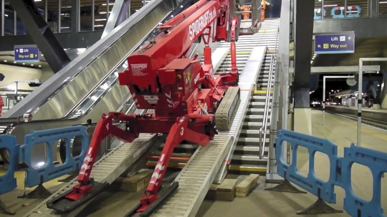 SPIDERLIFT Stair Climbing With The Teupen Leo 30T