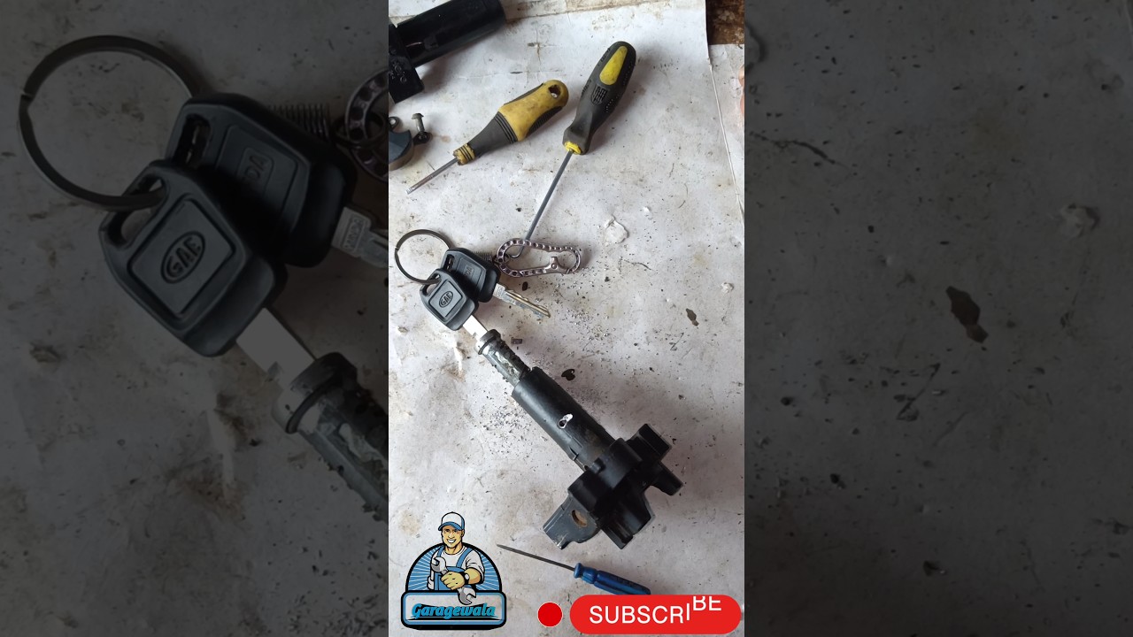 How to open Bike ignition switch #bike repair #tricks #tips&tricks #tips#diy#lifehacks#viralvideo
