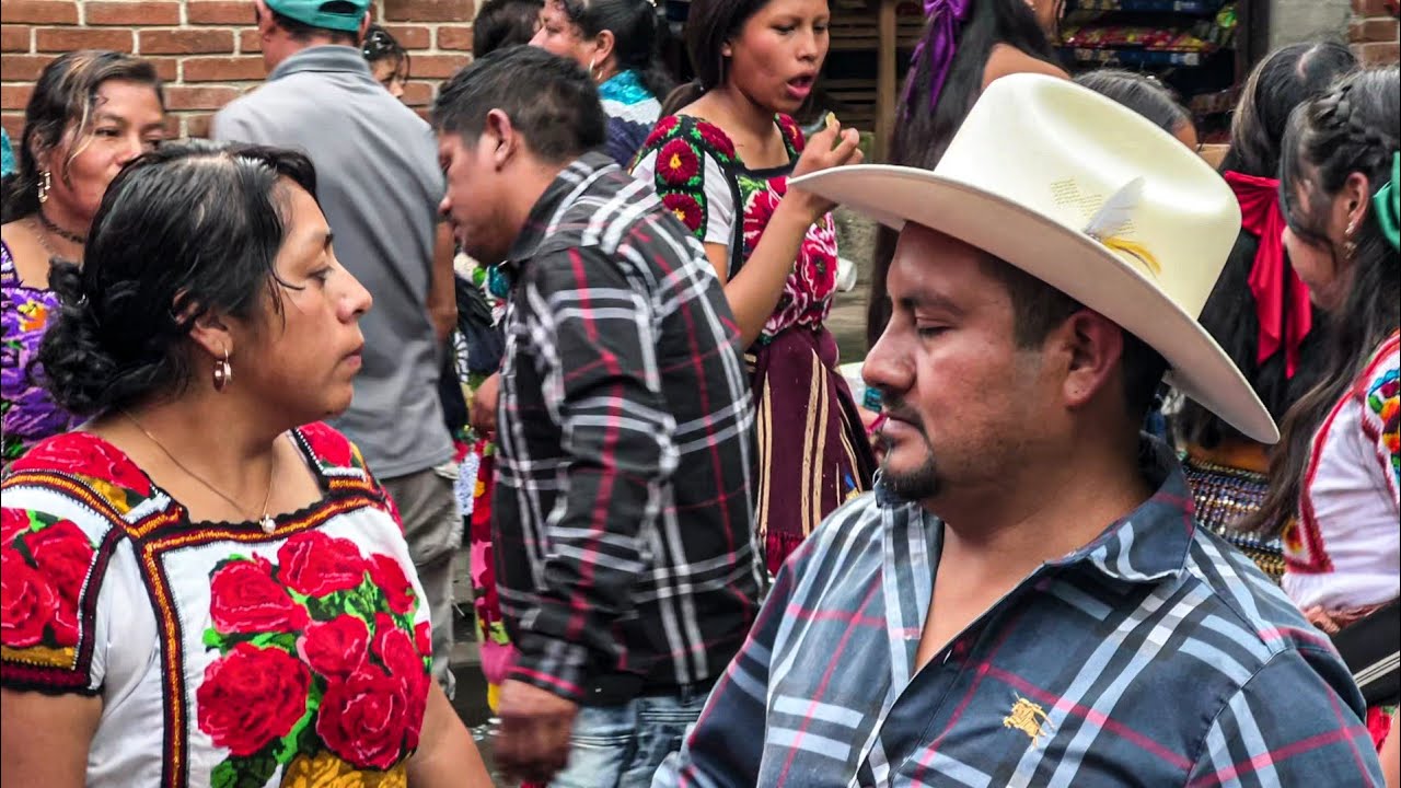 CAPACUARO MICHOACÁN LAVA TRASTES (FIN)