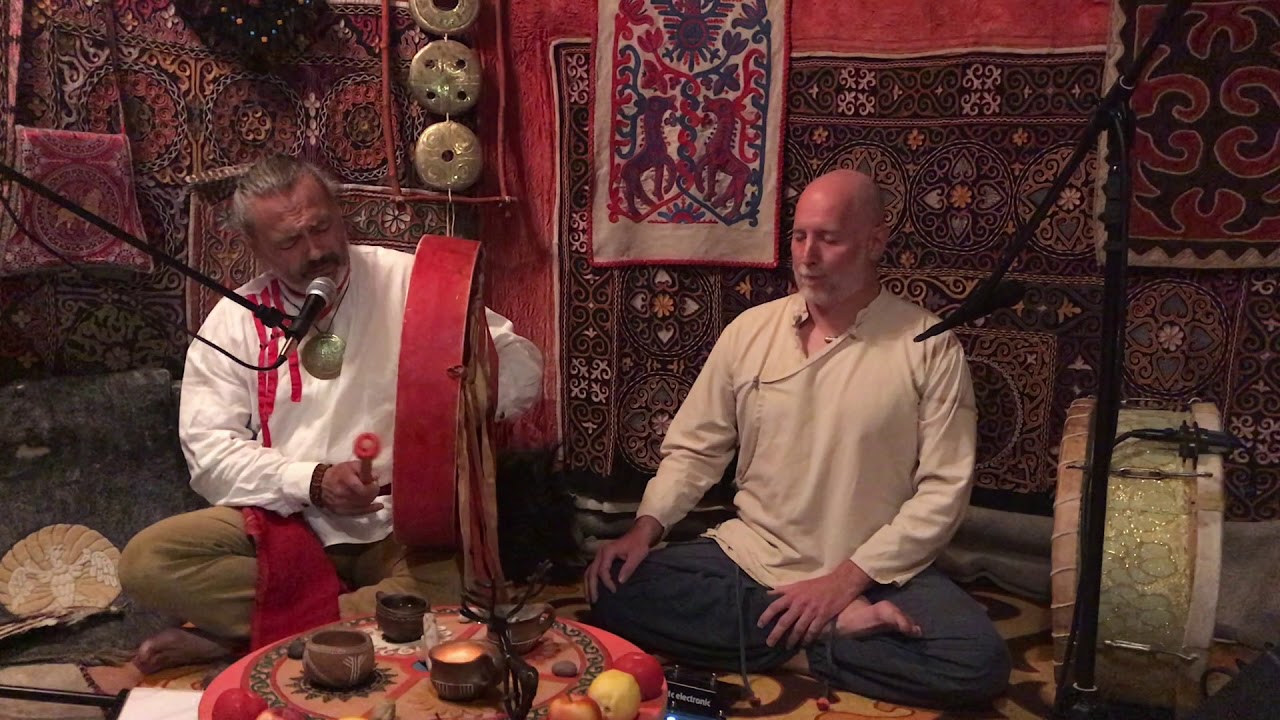 The world's biggest mantra chanting - Hungary - A shaman and a spiritual musician - Land of Silence