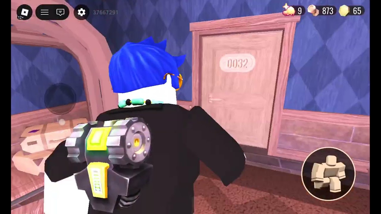 Tôi chơi DOORS TRONG Roblox