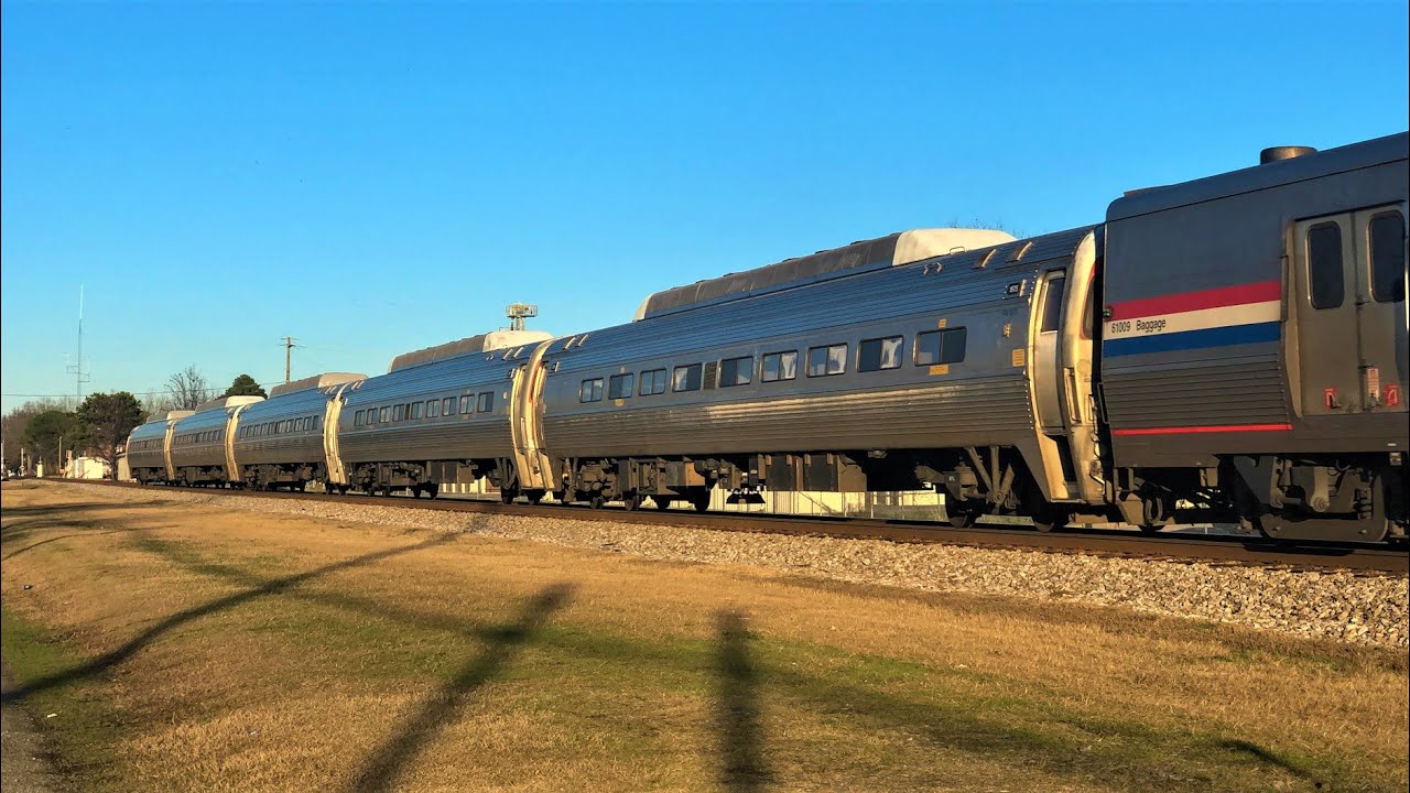 Budd SPV-2000s on Amtrak 89
