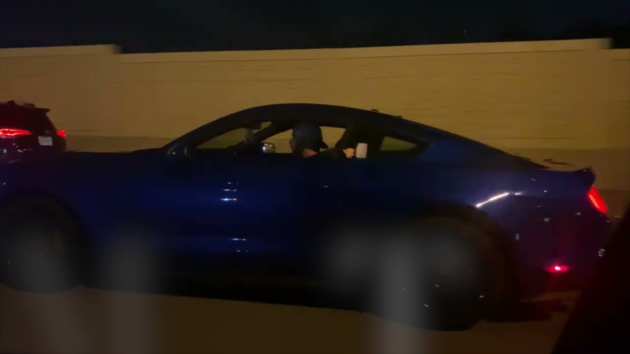 INFINITI Q50 RED SPORT 400 vs 5.0 FORD MUSTANG