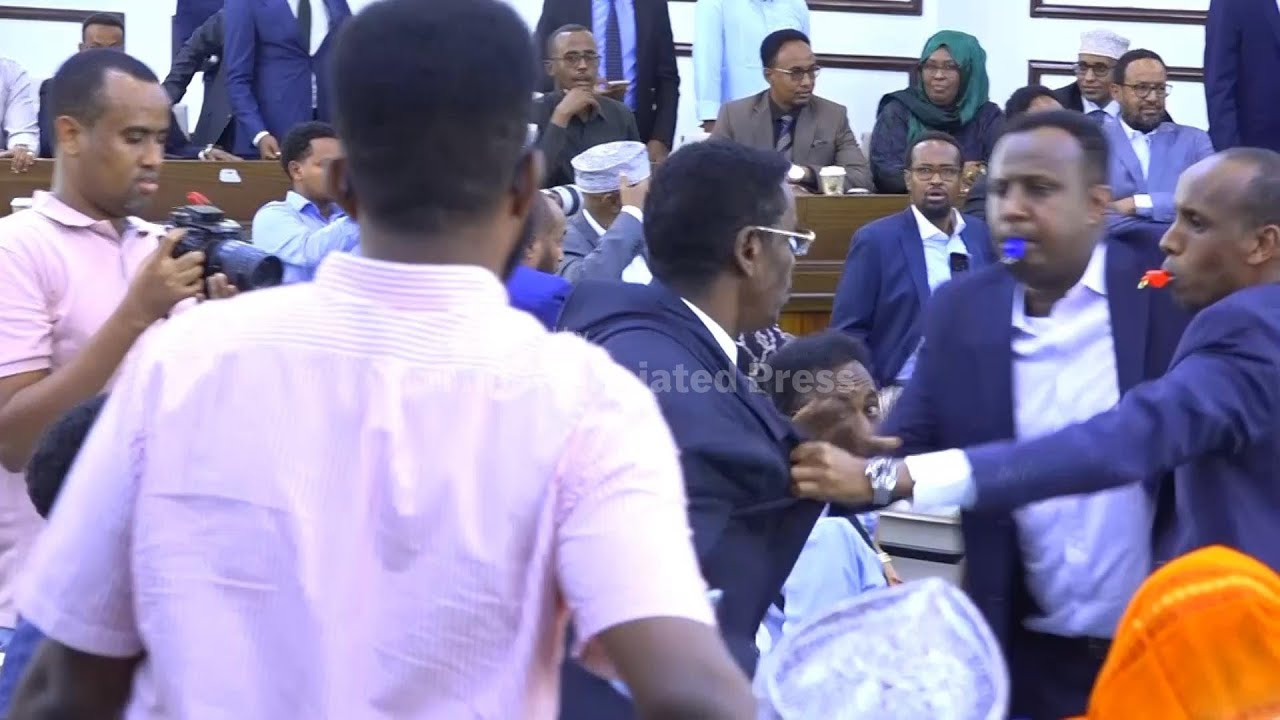 Scuffles in Somalia's parliament over proposed constitutional amendments